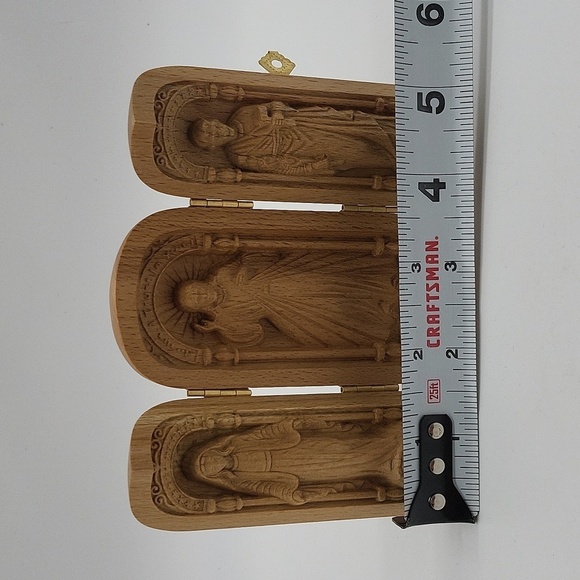 1983- Portable Holy Family Box Hand Carved Wooden Box NWT - Picture 6 of 7